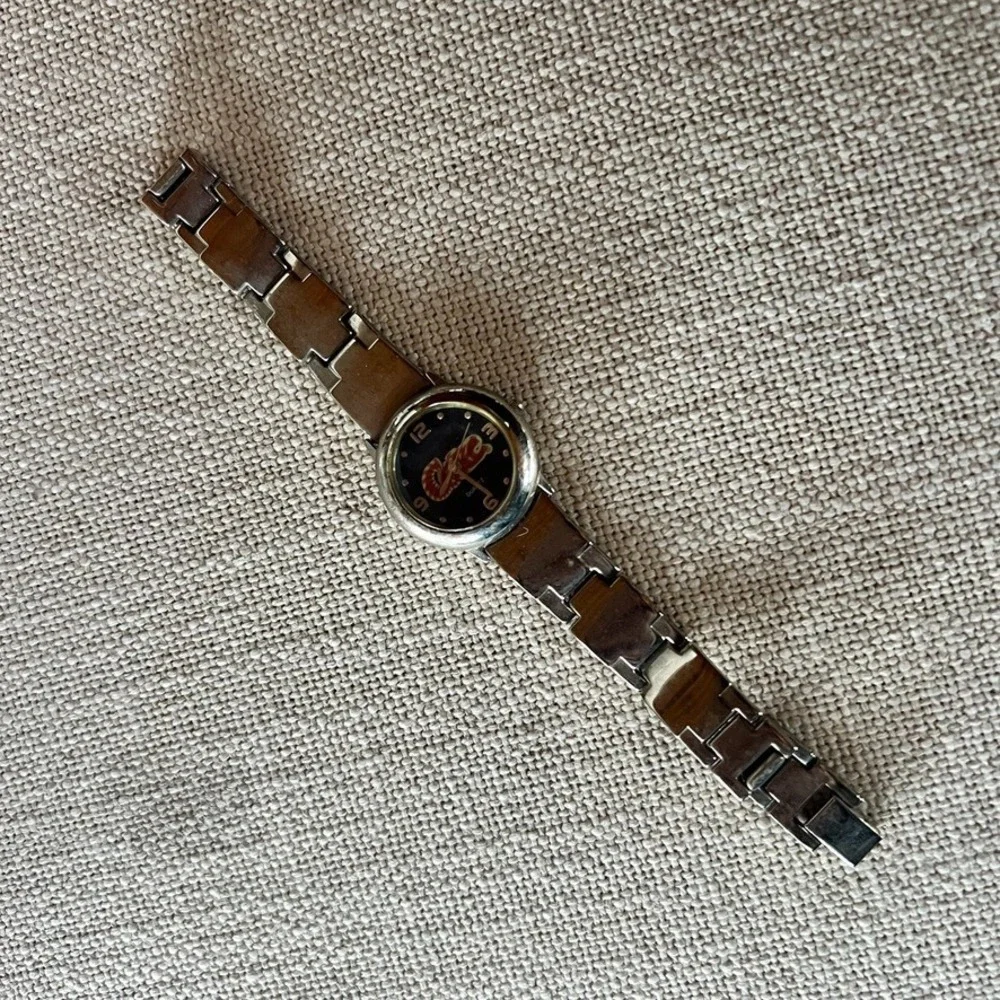 2003 Coca-Cola‎ Coke Memorabilia Watch Red Gold Stainless Retro Pop Culture Y2K
